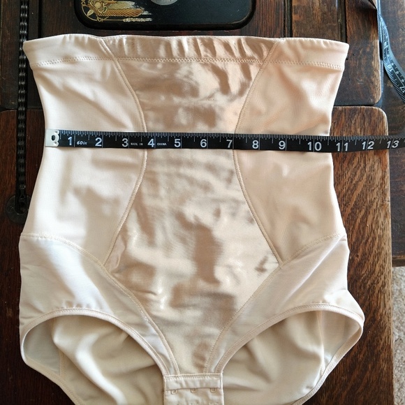 Belly Flattening Shapeware - Picture 4 of 8